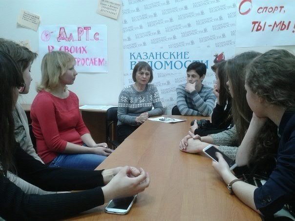 Газета, как печка: только успевай подбрасывать материал Газета, как печка: только успевай подбрасывать материал