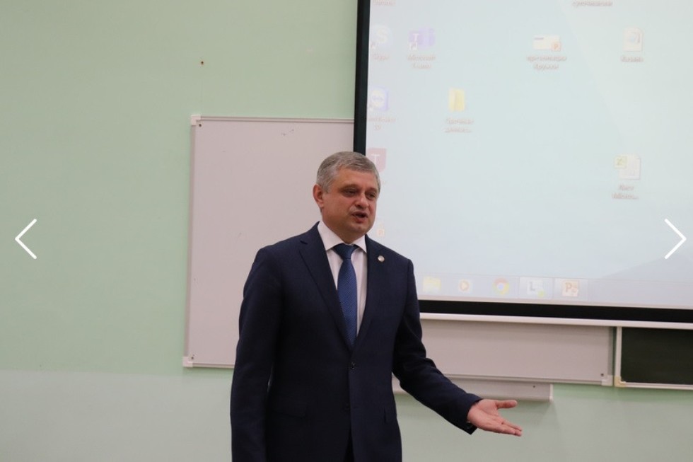 Министр экологии и природных ресурсов РТ встретился со студентами ИЭиП ,Министерство экологии и природных ресурсов Республики Татарстан, Александр Валерьевич Шадриков, охрана окружающей среды, конкурс научно-практических работ по экологии Министр экологии и природных ресурсов РТ встретился со студентами ИЭиП ,Министерство экологии и природных ресурсов Республики Татарстан, Александр Валерьевич Шадриков, охрана окружающей среды, конкурс научно-практических работ по экологии