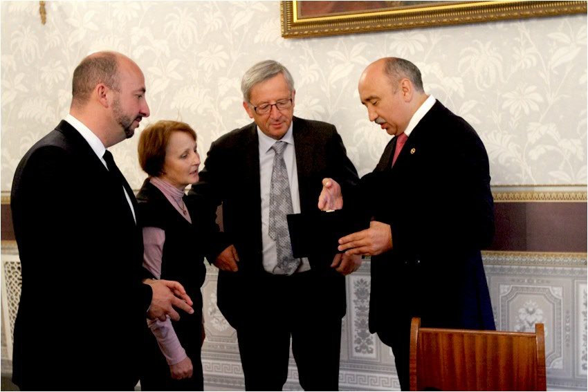 Премьер - министр Люксембурга Жан-Клод Юнкер посетил Казанский федеральный университет Премьер - министр Люксембурга Жан-Клод Юнкер посетил Казанский федеральный университет