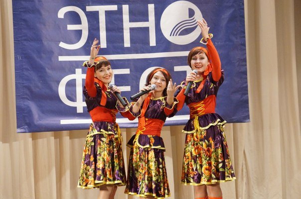 13 декабря состоялся гала-концерт традиционного Всероссийского молодежного фестиваля 'Этнофест?2013' с международным участием. 13 декабря состоялся гала-концерт традиционного Всероссийского молодежного фестиваля 'Этнофест?2013' с международным участием.