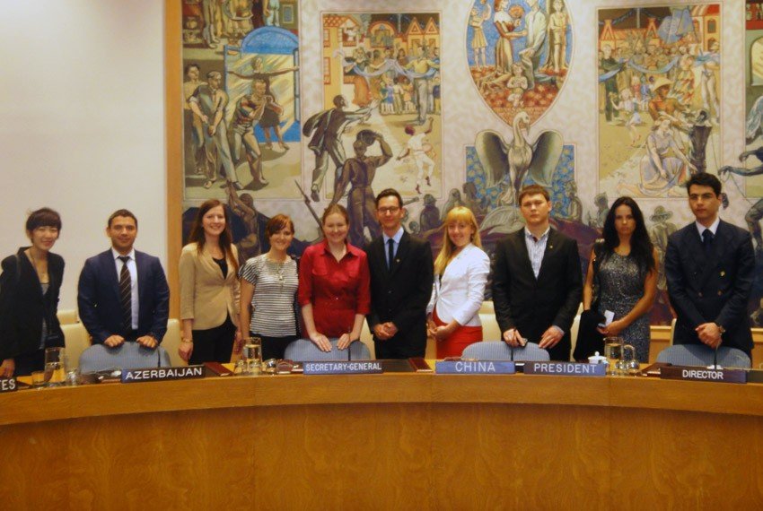 Студенты и аспиранты КФУ представляют университет на международной дипломатической арене Студенты и аспиранты КФУ представляют университет на международной дипломатической арене