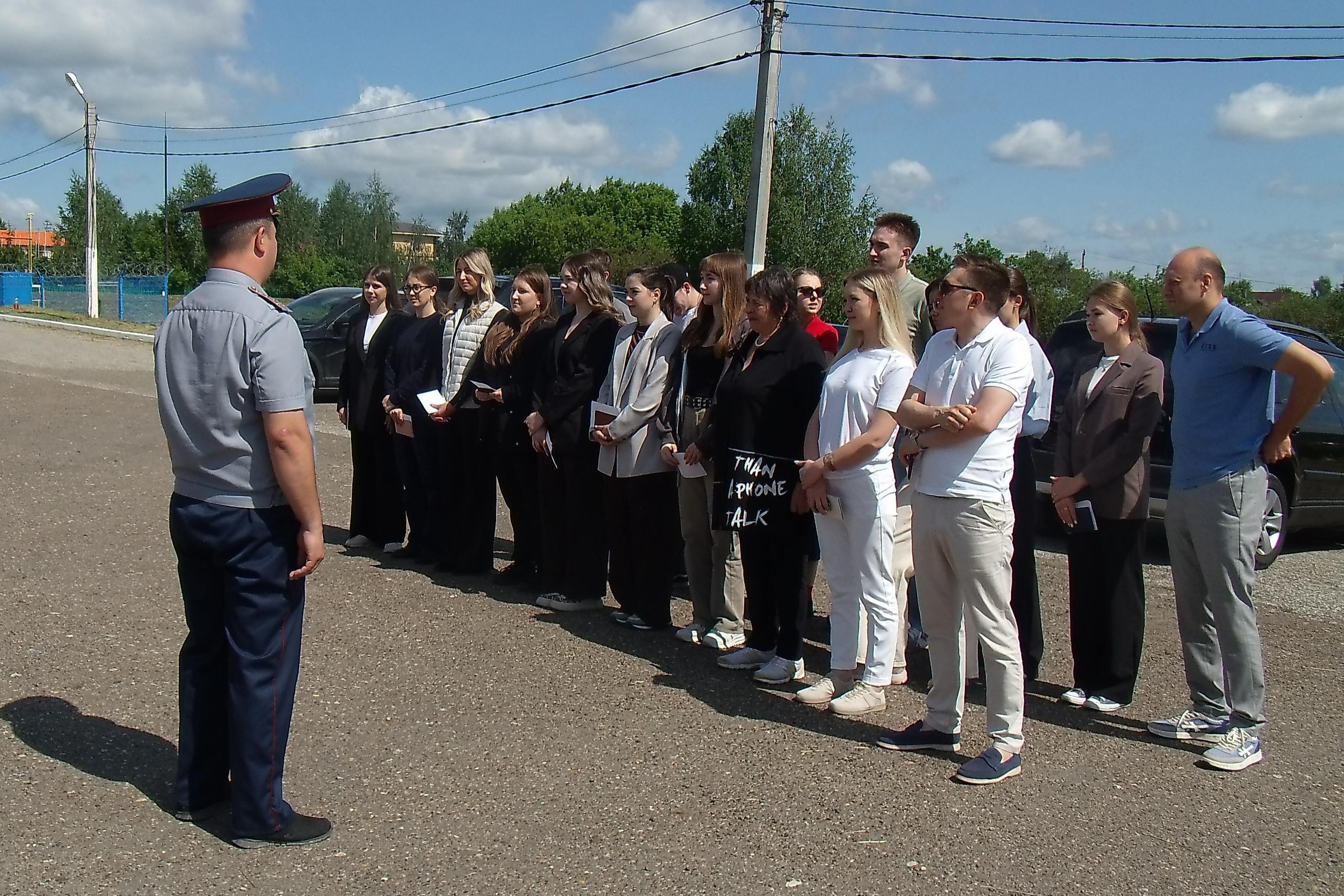 Погружение в реальность: студенты юридического факультета посетили исправительное учреждение ИК-3 в Республике Татарстан ,кафедра уголовного права, кружок уголовно-исполнительного права, исправительная колония Погружение в реальность: студенты юридического факультета посетили исправительное учреждение ИК-3 в Республике Татарстан ,кафедра уголовного права, кружок уголовно-исполнительного права, исправительная колония