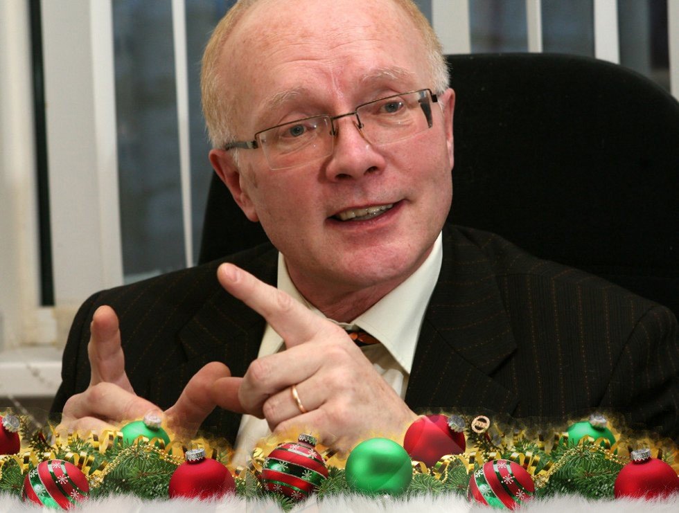 Дорогие преподаватели, сотрудники, аспиранты, магистранты и студенты философского факультета КФУ! Дорогие преподаватели, сотрудники, аспиранты, магистранты и студенты философского факультета КФУ!