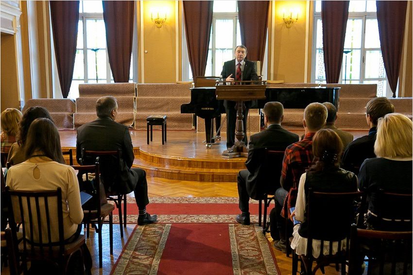 Зимняя школа стипендиатов Оксфордского Российского Фонда в Томске Зимняя школа стипендиатов Оксфордского Российского Фонда в Томске