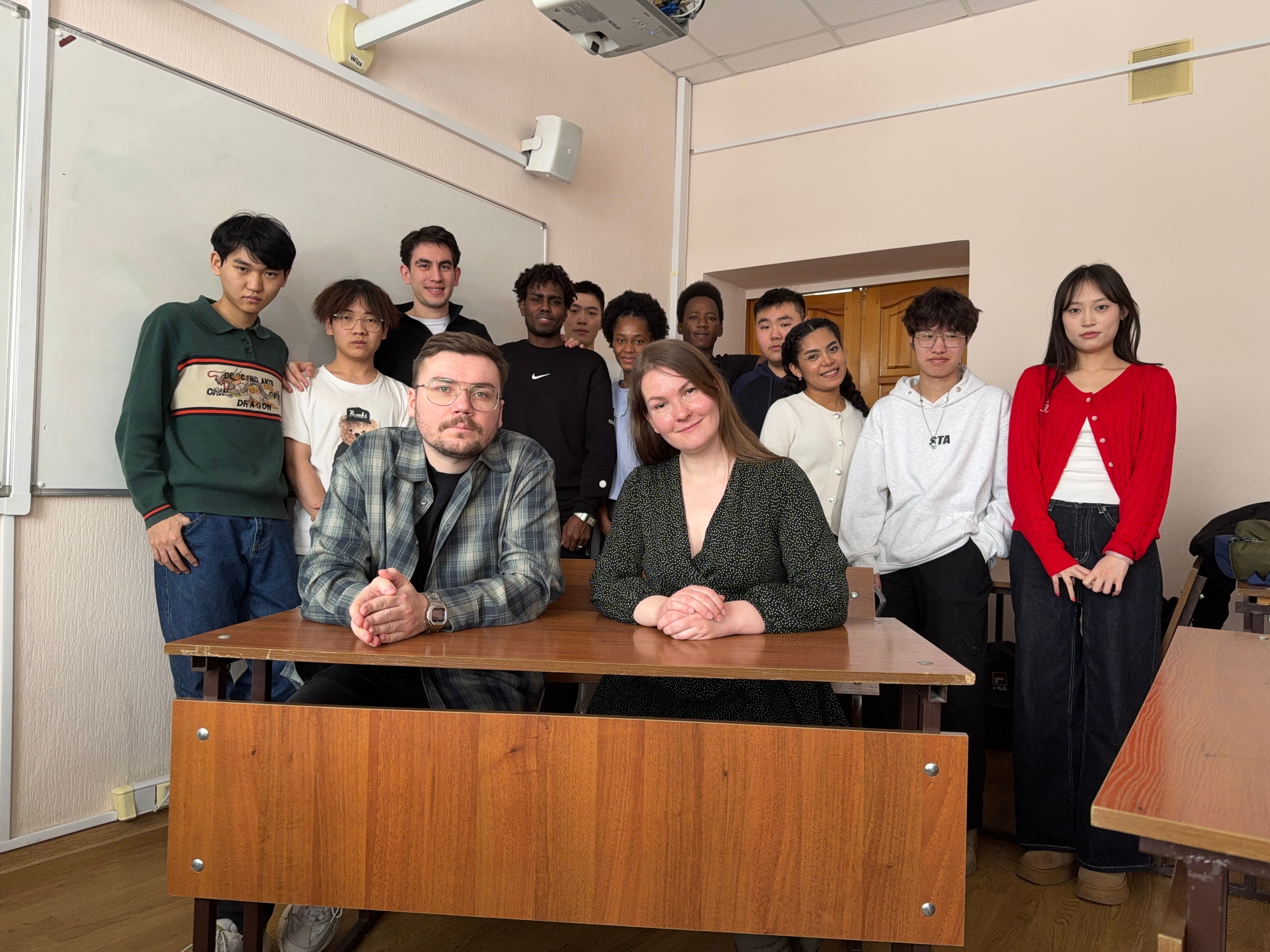 Участники 'Русского клуба' продолжают осваивать мастерство коммуникации ,ИМОИиВ, Высшая школа иностранных языков и перевода Участники 'Русского клуба' продолжают осваивать мастерство коммуникации ,ИМОИиВ, Высшая школа иностранных языков и перевода