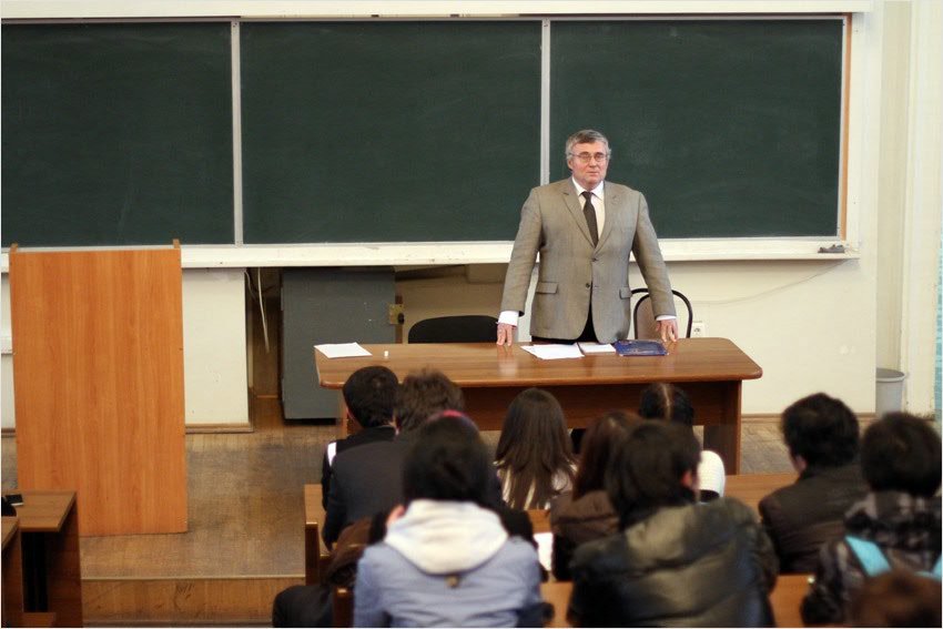 Миграционная служба просветила иностранных студентов КФУ Миграционная служба просветила иностранных студентов КФУ