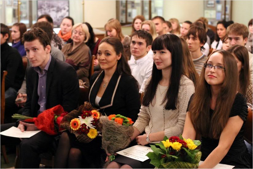 дипломы дипломы