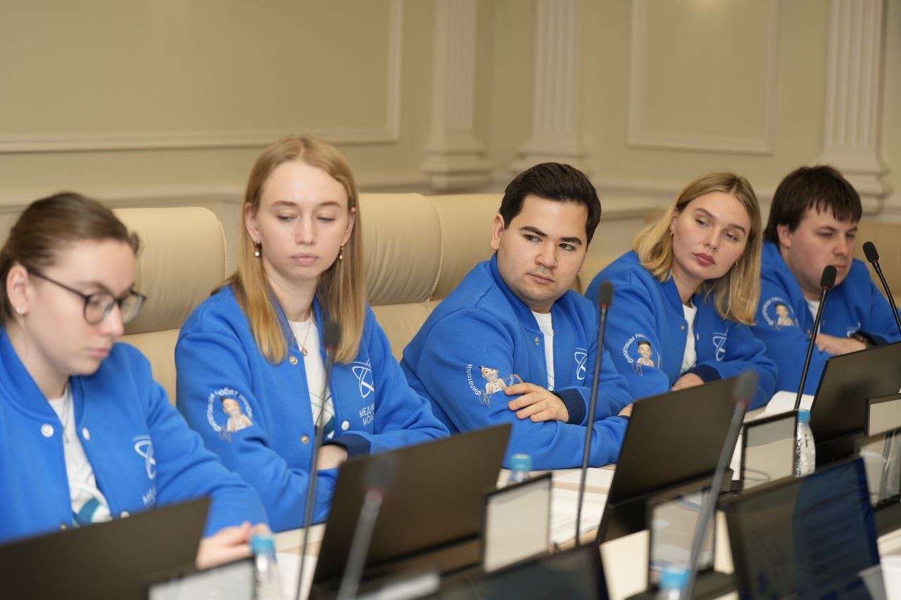 Студент 5-го курса Дадоходжаев Амирходжа стал лауреатом Всероссийской научной школы 'Медицина молодая'-2025 ,медицина молодая, студенческая наука Студент 5-го курса Дадоходжаев Амирходжа стал лауреатом Всероссийской научной школы 'Медицина молодая'-2025 ,медицина молодая, студенческая наука