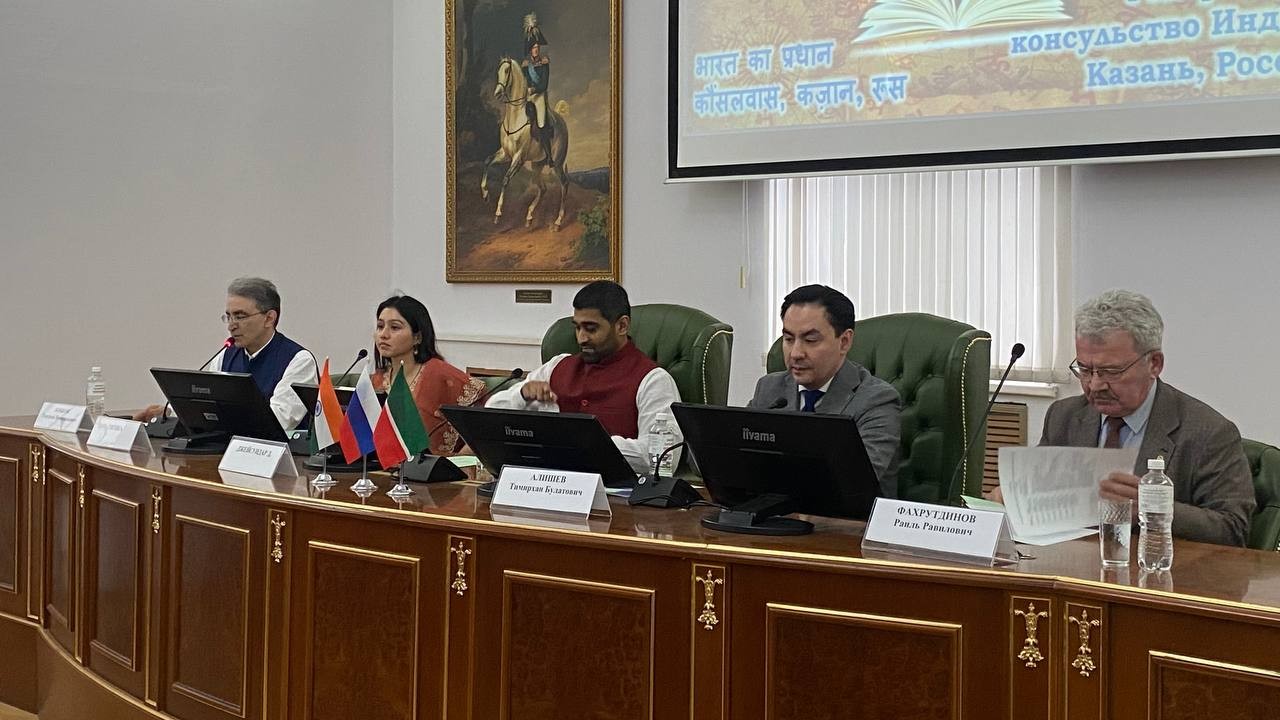 В Казанском федеральном прошел День языка хинди ,имоиив, день хинди В Казанском федеральном прошел День языка хинди ,имоиив, день хинди