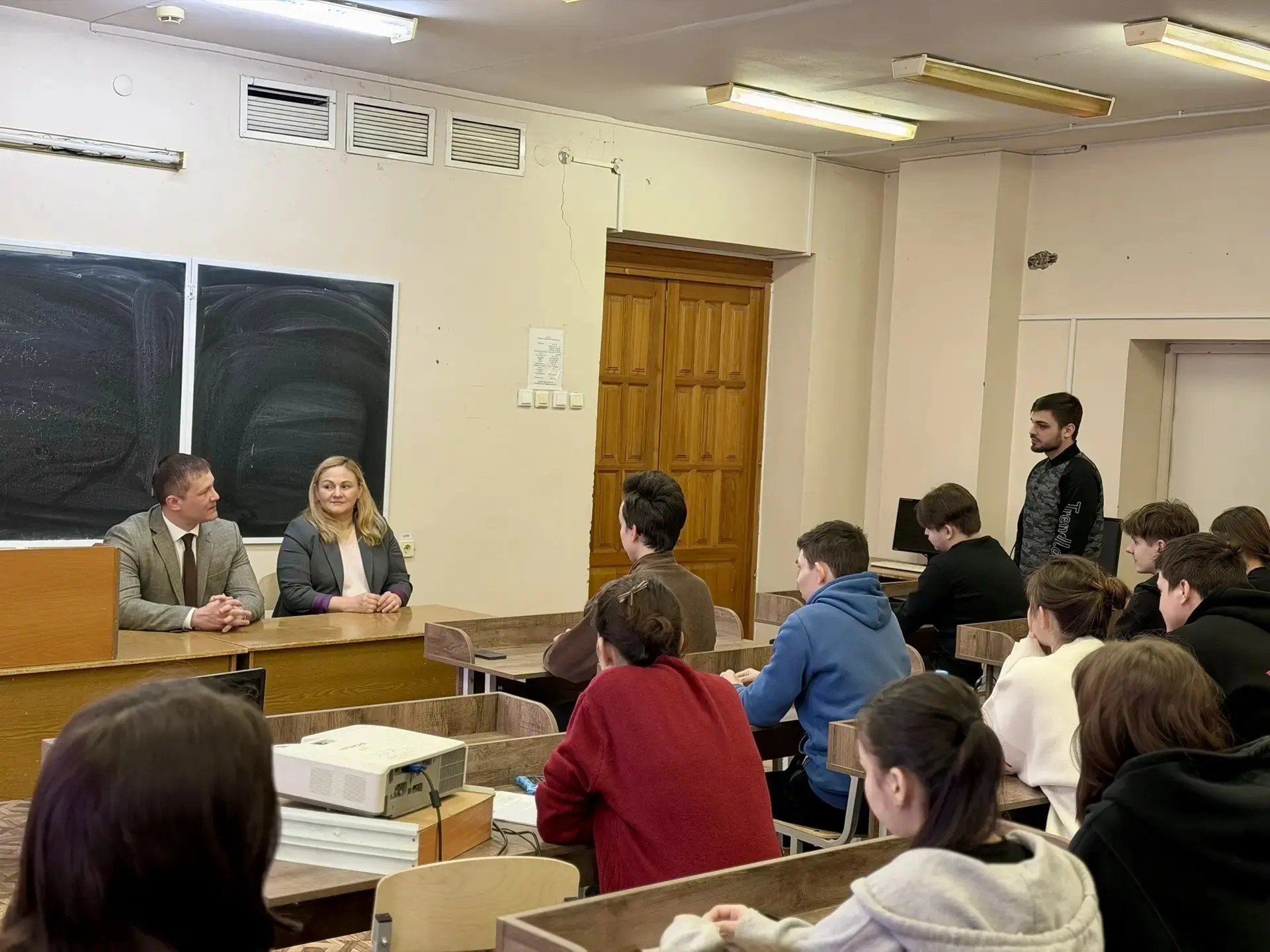 В гостях у будущих юристов ,будущие юристы, судебная практика, профориентационная встреча В гостях у будущих юристов ,будущие юристы, судебная практика, профориентационная встреча