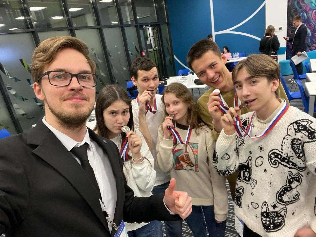 Поздравляем призёров турнира 'Компьютерная физика' ,сунц: it-лицей, физика Поздравляем призёров турнира 'Компьютерная физика' ,сунц: it-лицей, физика